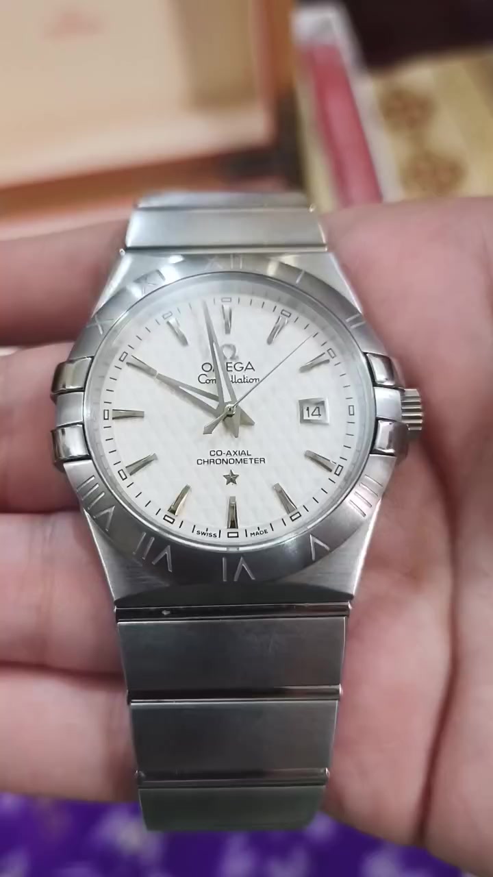 ساعات اوميكا السعر خاص Copy Master وقلم اصلي Swiss Military


**إذا كنت صاحب هذا الإعلان وتريد حذفه لأي سبب، رجاءا أرسل رسالة إلى الدعم الفني**