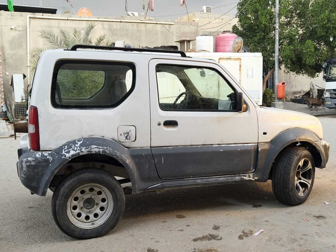 سياره سازوكي جمني أدوات للبيع سعر قفل ١٥ ورقه سياره جاهزه ماعده تصليح جاملغ مكان سياره بصره ***********
