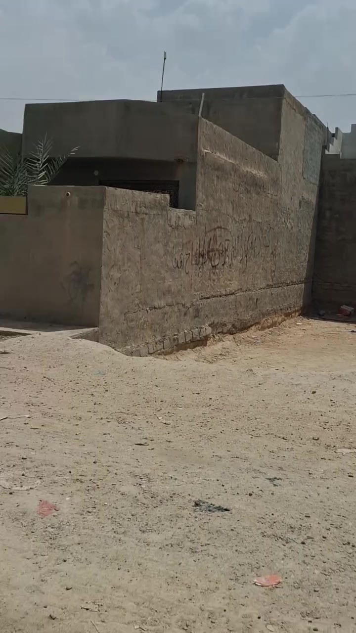 قطعة للبيع في حي المربعة 
شوارع ١٥متر موقع مميز 
مساحة ٢٠٠متر واجهة ١٠متر ونزال ٢٠متر 
أوراق اصولية تخصيص 
قرب بيت حجي اسعد
محفورة وجاهذة للبناء 
السعر ١١٣مليون
للإستفسار ***********
