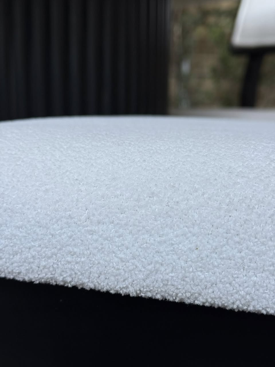 اخر قطعه مع التخفيض 👍👍👍
طاولة طعام من خشب السنديان الطبيعي يتحمل اعلى الاوزان صبغ حراري ايطالي قماش ايطالي اسفنج طبي صبغ حراري ايطالي 
للاتصال ***********
واتساب ***********
