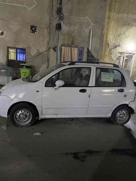 السلام عليكم سيارة كيو كيو موديل ٢٠١٢ نضافته مثل ما مبينه بالصور سنويه جديده ما عليه اي غرامه تحويل ثاني يوم السعر 32 ورقه العنوان شارع المغرب الكسرة للاستفسار *********** 
الرقم الثاني ***********
