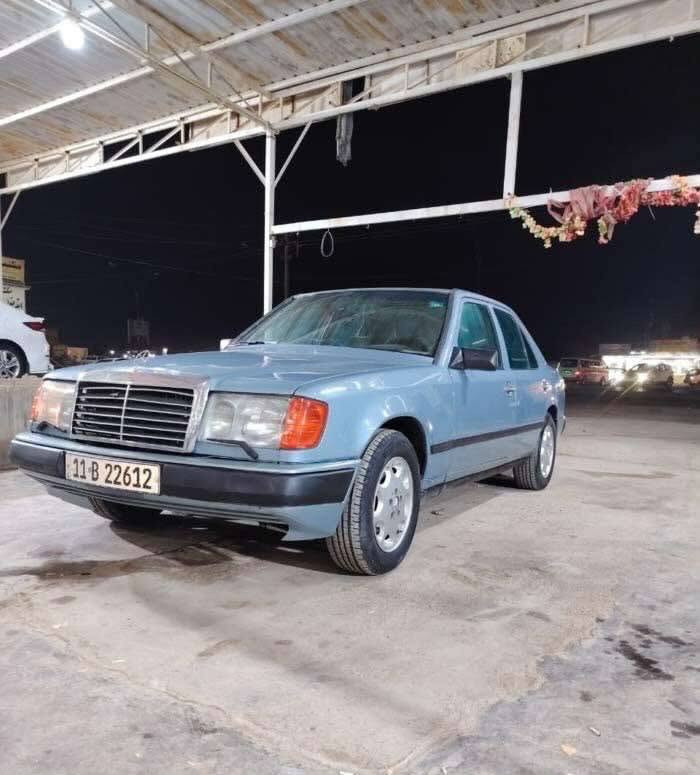 السلام عليكم 
مارسدس دب موديل 87
 كير ومكينة 2500
تبريد حداده كهربائيات كلها جاهزة 
رقم بغداد
 سنوية مامنتهيه 
هزة جديدة 
تحويل ثاني يوم السعر 52وبيها مجال للشراي
للتواصل واتساب ‭*********** مكان البصره البصرة, العراق
