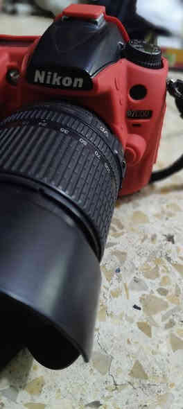 السلام عليكم 
كامره نيكون D7000
كامل ملحقات ووانظف من الصور تجي وتشوف
السعر500
مكاني بغداد الشعب 
شراي خابر***********
