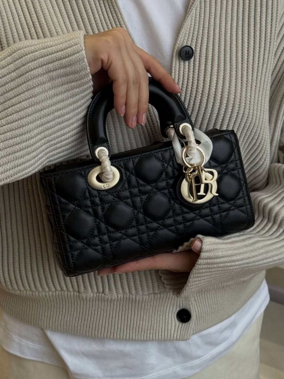 جاهز للشحن من المصنع مباشره
 حقائب نسائية ماستر كوبي كواليتي عالية 
 لطلب للأنضمام إلى قناتنا على التيلجرام جميع الموديلات اشترك 👇🏻
https://t.me/ALEPBSGTJIXNUIDY8/95833
https://t.me/ALEPBSGTJIXNUIDY8/95833
تابع قناتنا على الواتساب 
https://whatsapp.com/channel/0029VbBYql5IyPtT3NnOT83d


**إذا كنت صاحب هذا الإعلان وتريد حذفه لأي سبب، رجاءا أرسل رسالة إلى الدعم الفني**