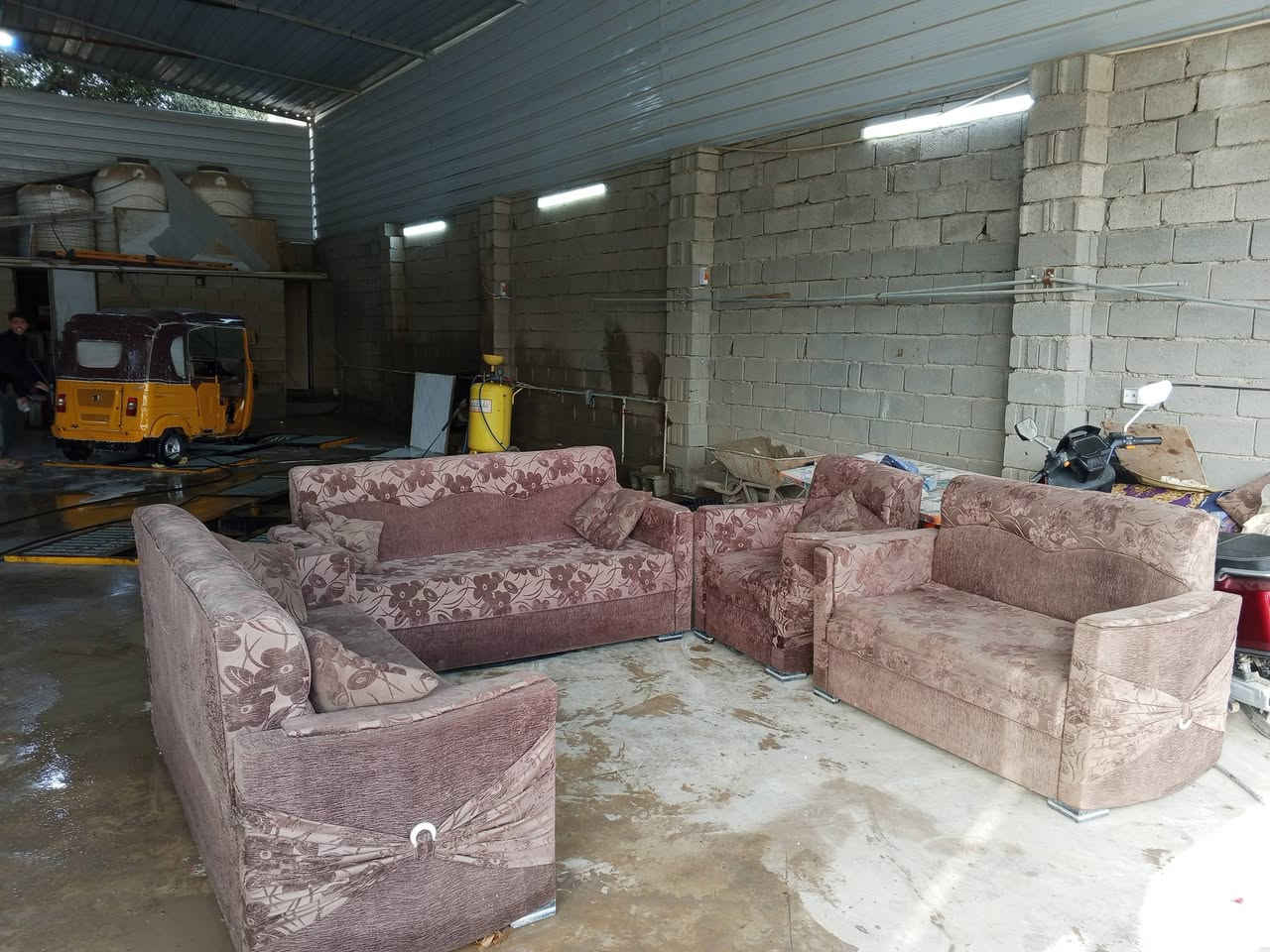 تخم 10 مقاعد
السعر 150

***********
