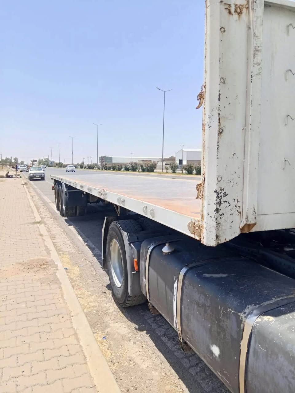 للبيع
عربانه فلات اوربي دبل تاير ثلاث دناكير سنويه دهوك العربانه مكفوله جاهزه كبل للشغل مكان موصل السعر 55 بيها مجال 
*********** واتساب اتصال
