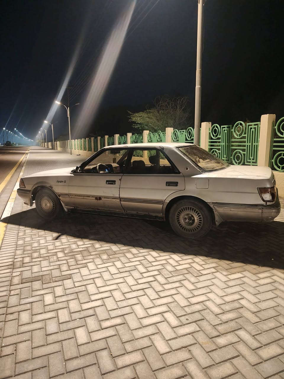 سلام عليكم سياره هارتوب موديل 92 رقم بصره سنويه 27 مكينه ڤيڤتي ثنين ونص وكير قبل فتره شديته السياره بأسمي تحويل ثاني يوم مكان السياره البصره  السعر 34وبيهه مجال رقم مبايل ***********ترهم مراوس بسياره بطه او بي أم حسب القناعة وانطي فرق
