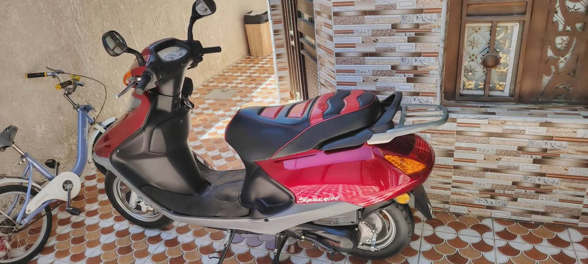سلام عليكم للبيع سبيسي ماليزي موديل 26 دراجه جديدة زلغ مابيها زيرو بصمه تشغيل عن بعد جهاز نذار دراجه جديدة ماصاللها هواي من مطلعها من معرض سعرها, 850 وبيها مجال بسيط مكان كوت الفلاحيه
 ***********
