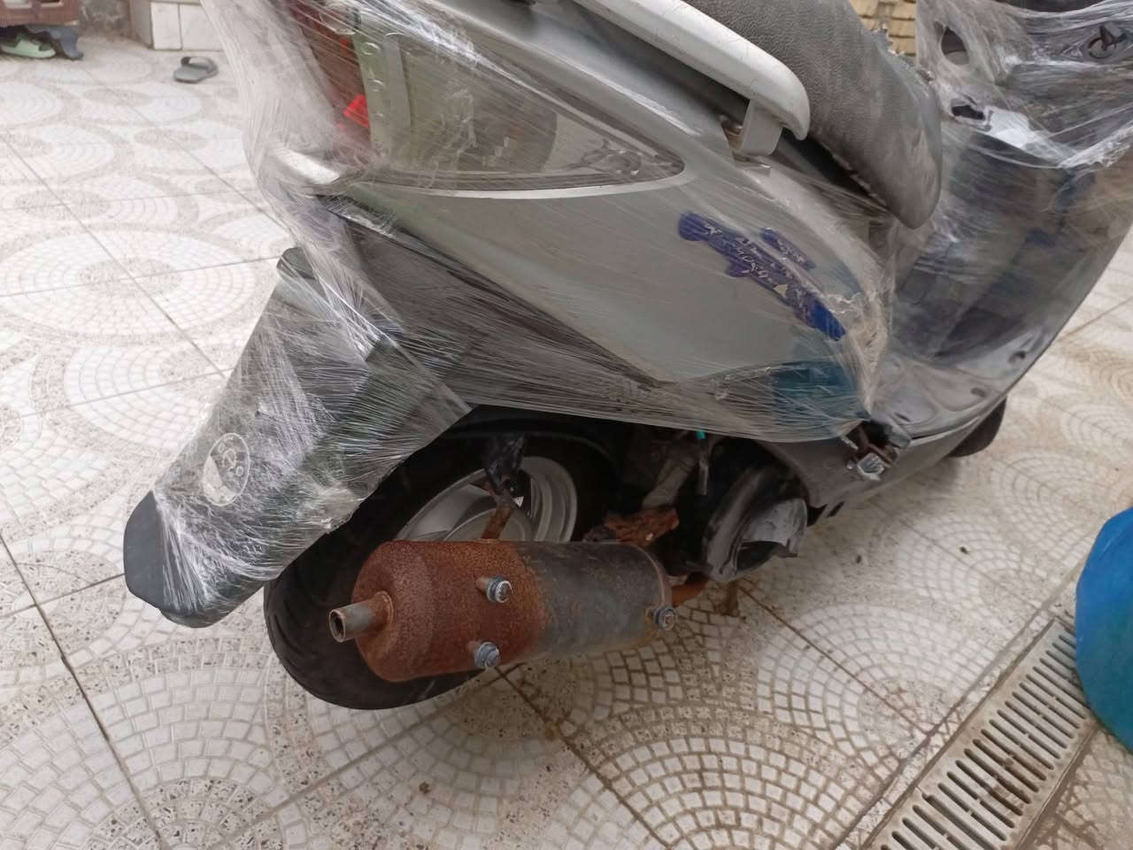 سلام عليكم جي فوي جهازه كهربأيات كله شغاله سلف هندر الشاير لايت عالي ناصي كله شغاله مكينه نعامه سعر 250 وبيه مجال مكان ناصريه مركز للشراي يتصل ***********‬‏
