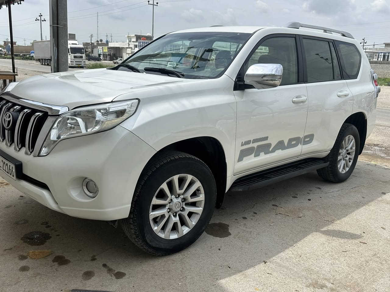 سلام عليكم سيارة برادو البيع  موديل 2016 مكينة 6بستم ماشية 192الف سيارة كفالة عام ما عدة دعميات مصبوغة وسونار مجود بصور سيارة معروضة 230 $تفاصيل كثر تصال ***********
