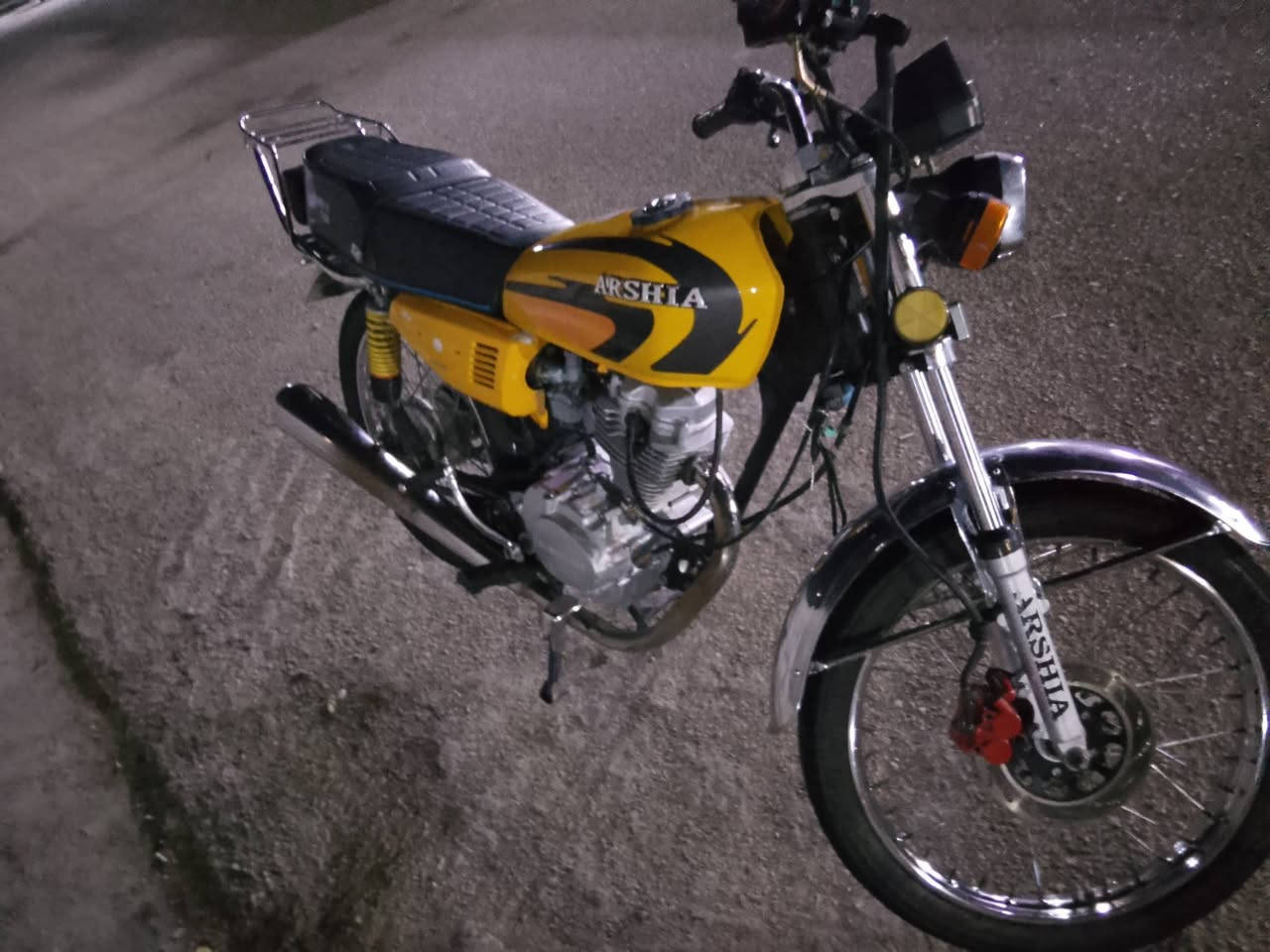 السلام عليك متاح أرشا 22 طالعه ب23  للبيع الدراجة كامله اوراق اصولي الشراي بخدمته  مكاني كوت الطشاش ***********
