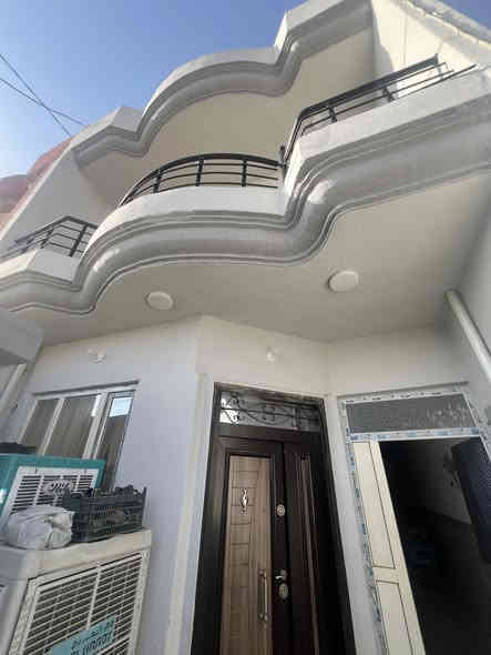 بيت ١٠٠ طابو صرف طابق ونصف موقع خانقين خلف مجمع ارونس السكني بشارع المدارس سعر مناسب
***********
