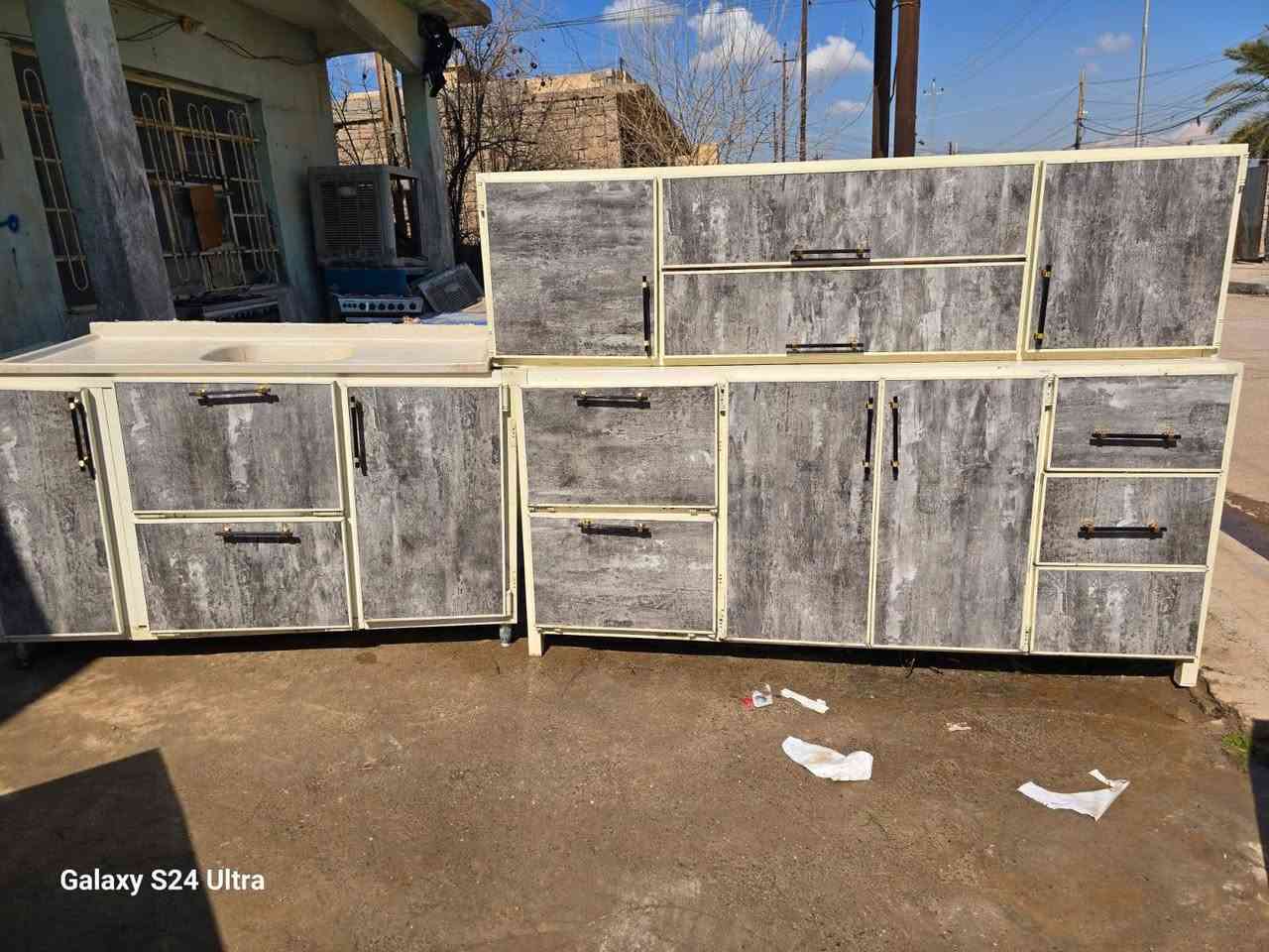 وجبه جديده للبيع المواد المنزلية المستخدمة
(البالة) الكاونترات بسعر جمله واليريد فصال هم موجود ( البيع نقد او اقصاد ) محلات (ليث ال سطام) 
ناحية الشورة بالقرب من خزان الماء  الرقم ***********
