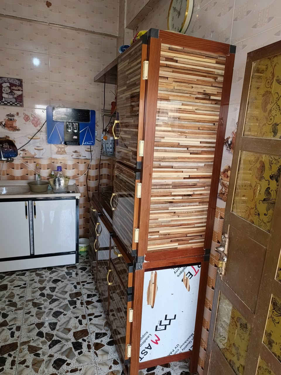 ياالله
من رخصت الدمن كاونتر وسنك ومرشحه نظافه مثل ما واضح مستخدم شي قليل مكاني رمادي التأميم ***********
