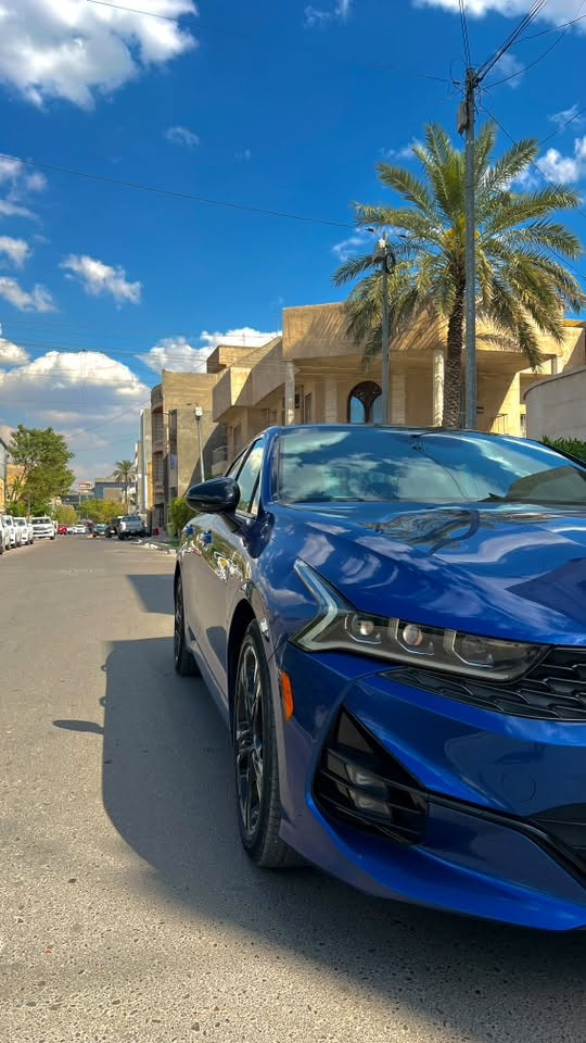 سلام عليكم  K5 GT line موديل 2022  1.6 توربو فول للاخير بنوراما و 3 عدسات لون جويتي ماشيه 47 الف حادثها جاملغ جهة السايق وحافة البنيد بدون ايرباك صور الحادث والسونار موجودات رقم بغداد بأسمي
مكاني بغداد الاعظمية  السعر 177 وبي مجال بسيط   ***********

بصمه
بنوراما
تشغيل عن بعد مع التبريد
الاضاءة الداخلية ايماء يعني بدون لمس مجرد تقرب ايدك
شحن هاتف لاسلكي 
قياده ذاتيه ؏ الخطوط السريعه
هاند بريك بصمه 
ابل كار بلي و اندرويد اوتو 
مثبت سرعه 
نضام ABS
مانع انزلاق
حساس أطارات 
بك لايت ليد
شاشة الكبيرة
سماعات شركة Kia
كشافات امامي
شاشه اعطال
ويل كروم لونين
رادارات امامي وخلفي 
مراقبة النقطة العمياء
رادار الخطوط البيضاء 
اشاير بالمري
كشنات جلد احمر اسود
مقعد للسائق قابل للتعديل كهربائياً
لايتات ‏3 عدسات 
نضام قياده أيكو + سبورت +سمارت +نورمال
بلوتوث + aux + usb
فول تحكم ستيرن
كير أوتو + عادي
اوتو بريك 
‏ ‏الخريطة🗺📍
Led + زينون + كشافات 
السياره فول رادرات
‏AUTO Hold
تصميم خارجي رياضي
نظام الملاحة
مصابيح خلفية LED
مصابيح ضباب LED

عليها انارة داخلية الياف اصلية محيطية دشبول و 4 بيبان تكدر تغير اي لون من التليفون براحتك
