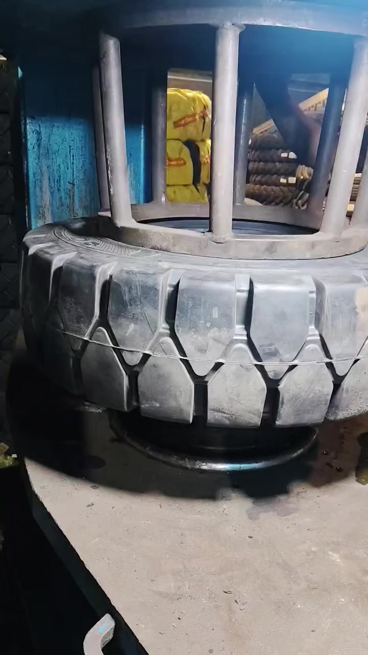 تركيب كفر صب رافعة شوكية 5 طن 
#كفرات
#اطارات 
#سيارات


**إذا كنت صاحب هذا الإعلان وتريد حذفه لأي سبب، رجاءا أرسل رسالة إلى الدعم الفني**