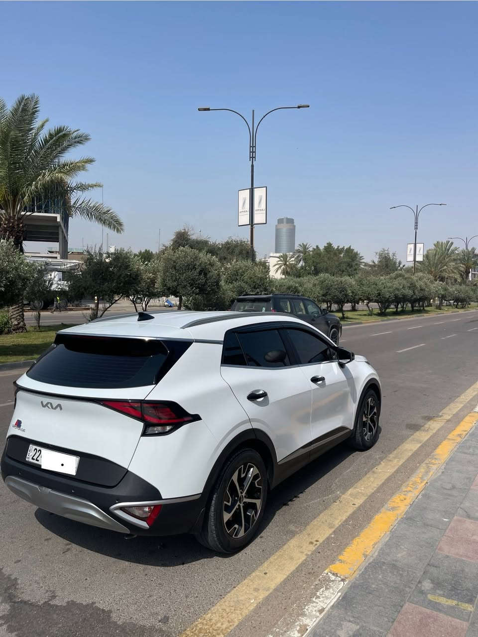 للبيع كيا سبورتاج موديل 2023 وارد خليجي – فئة نص مواصفات
  
  الحالة: سيارة نظيفة جداً  استخدام شخصي بحالة ممتازة•  المواصفات: شاشة، كاميرا، حساسات، فتحة، تشغيل بصمة، 
السيارة مضلله مع كتاب تضليل بلسنوية لل2027 

السيارة كفاله عامة من الصبغ والبارد  

السعر المطلوب: (220 ورقة )

للتواصل: ***********
