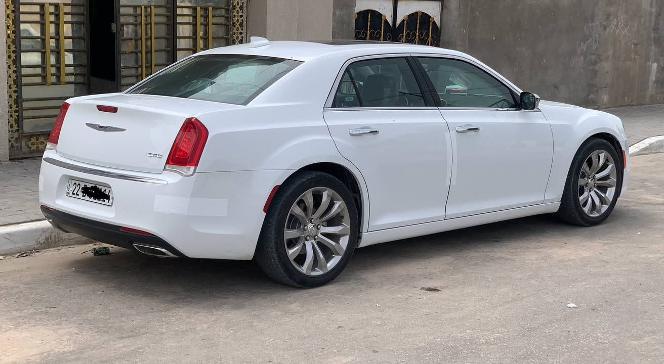 أوباما 2019 limited 
كلين تايتل كار فاكس

كفاله عامة ماعدا رصعة بالباب الخلفي على وضعها
ماشية 75 ميل
مواصفات فول ماعدا الرادار
رقم اربيل
السيارة جديدة كلشي على وضع الشركة وتخم تايرات رودستون 
وترايها لاربيل

العنوان البصرة

***********
