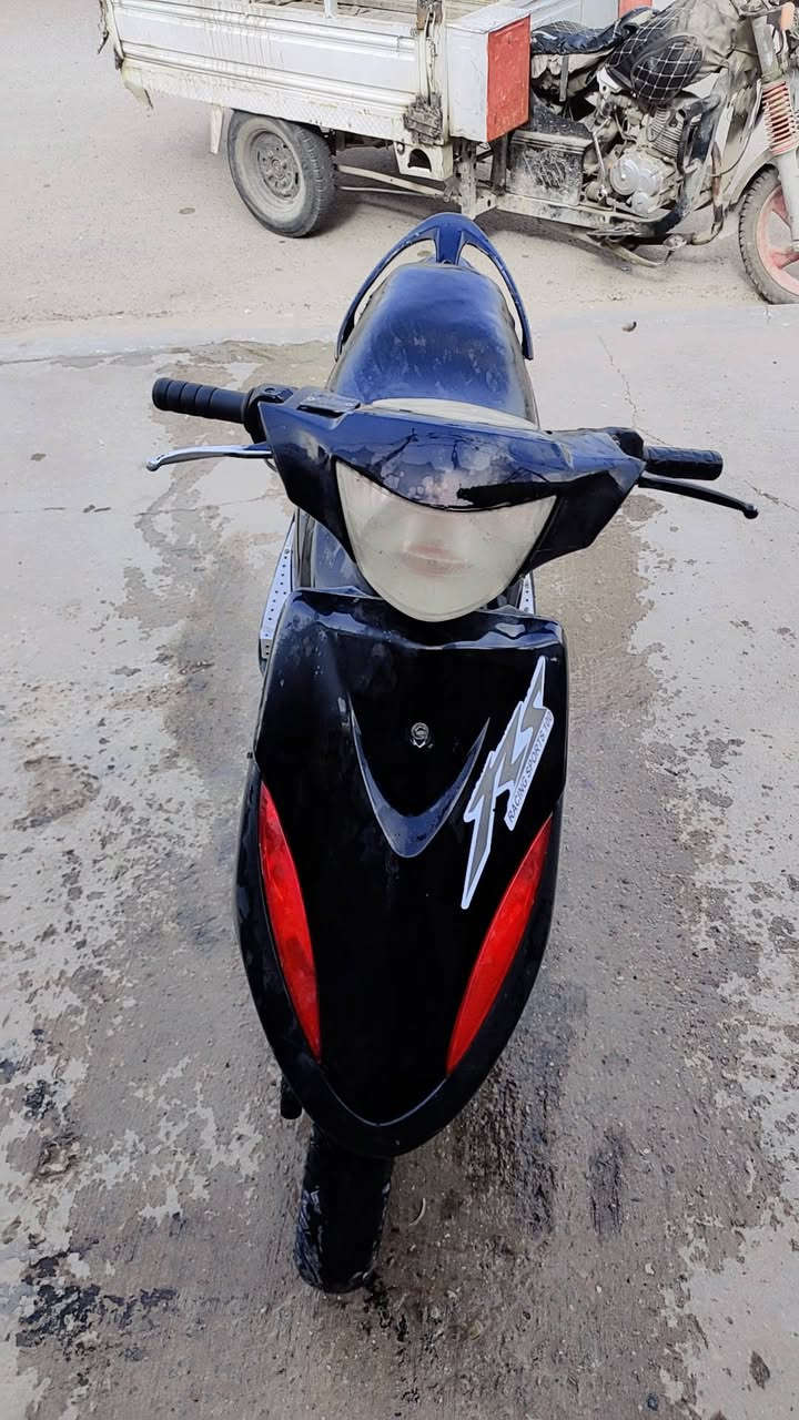 دراجه لبيع 400 محرك مزوده 55 فول بيها شلعه   لو عندك مراوس دز صور تفاهم


**إذا كنت صاحب هذا الإعلان وتريد حذفه لأي سبب، رجاءا أرسل رسالة إلى الدعم الفني**