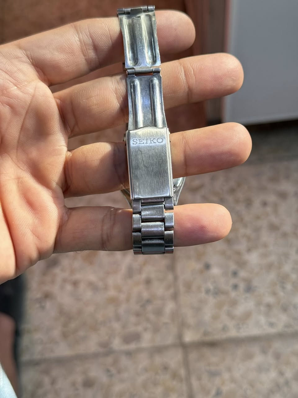 سايكو 
اوتوماتيك 
17 حجر 
منفذ شهري سبوعي
عقارب ارقام لامينوس
مختمه الساعه
السعر 70 الف


**إذا كنت صاحب هذا الإعلان وتريد حذفه لأي سبب، رجاءا أرسل رسالة إلى الدعم الفني**