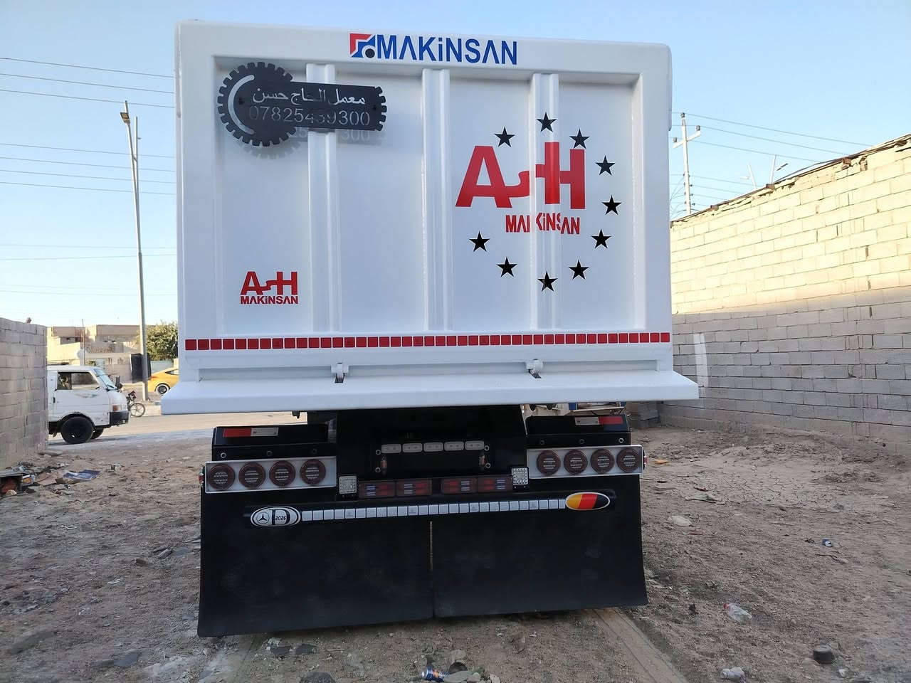 السلام عليكم عربانه زيرو ٢٩ متر ويه تعلاوه ٣١ شقل الفلوجه حجي حسن كامله صبق حراري درجه اولا كهربائية كله بولندي شرط هوه كامله كماليات درجه اولى السعر ٢٦٥ ورقه قفل ***********   ***********
