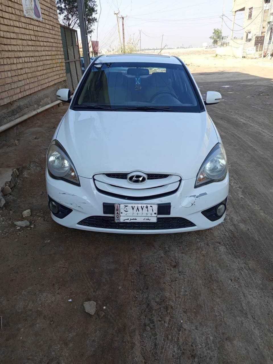 السلام عليكم اكسنت للبيع موديل 2011 خليجي فول مواصفات السياره بيها فقط بنيد مبدل اصلي والباقي مكفول من الصبغ فقط شخوط بسيطه وبيها رصعه بالقماره مال طابوكه 
السعر 94 وبيها مجال
الرقم ***********
المكان الشعله بغداد, العراق
