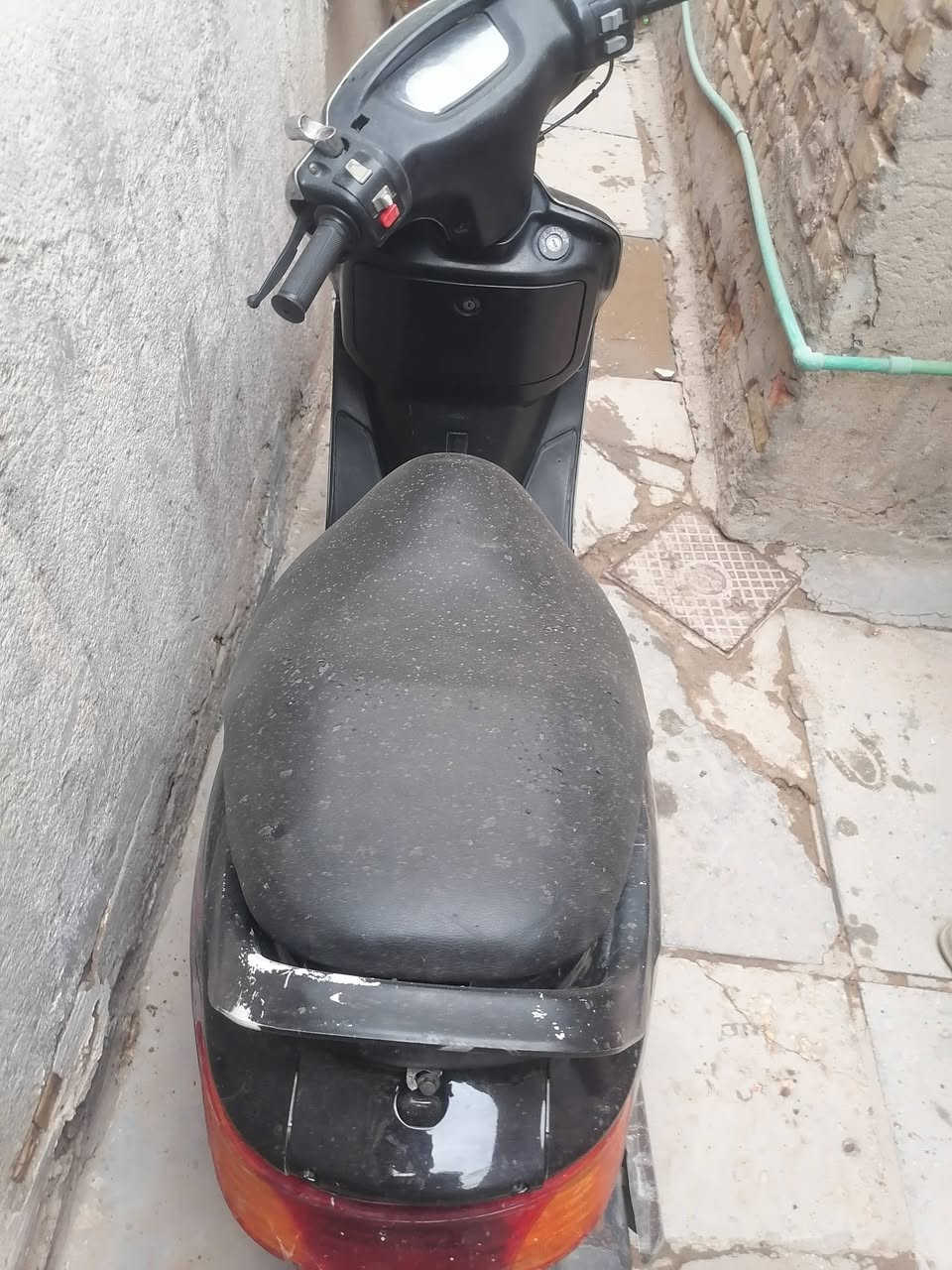 السلام عليكم 
دراجه فراشه نثيه 140 للبيع
مكينه ما مفتوحه شلعه ومعدل ونعومه
تايرات جدد
لايتات اشاير استاند نص استاند صفح قفل ركبه  هورن كله شغال
السعر 525 وبيه مجال بسيط
مكان الدراجه الديوانيه شارع الوكفه قرب بريد التحدي 
للاستفسار ***********
