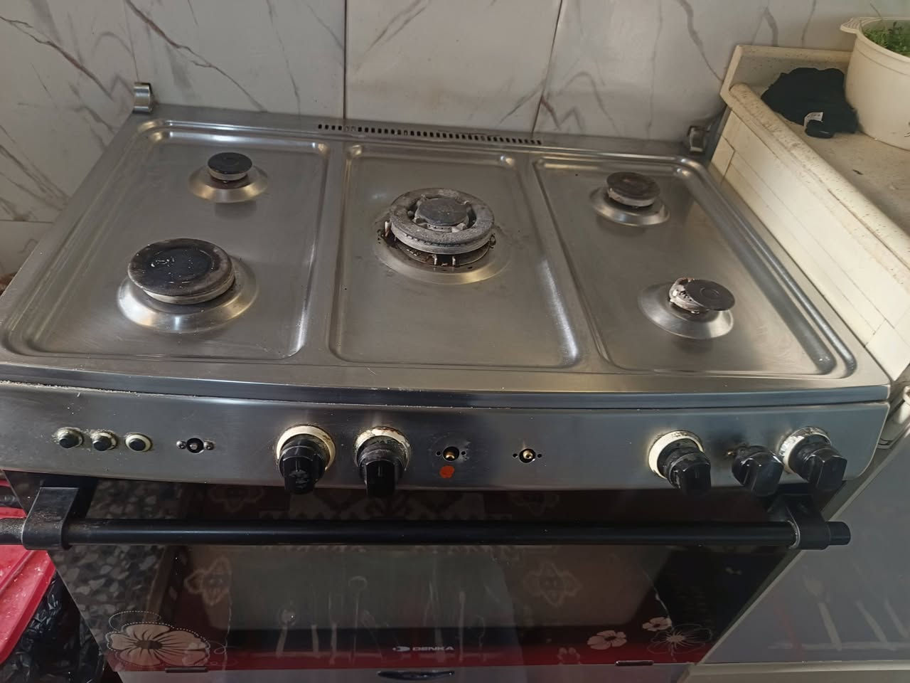 طباخ لبيع خمس عيون  شغال عل فحص  ١٠٠ وبي مجال بسيط


**إذا كنت صاحب هذا الإعلان وتريد حذفه لأي سبب، رجاءا أرسل رسالة إلى الدعم الفني**