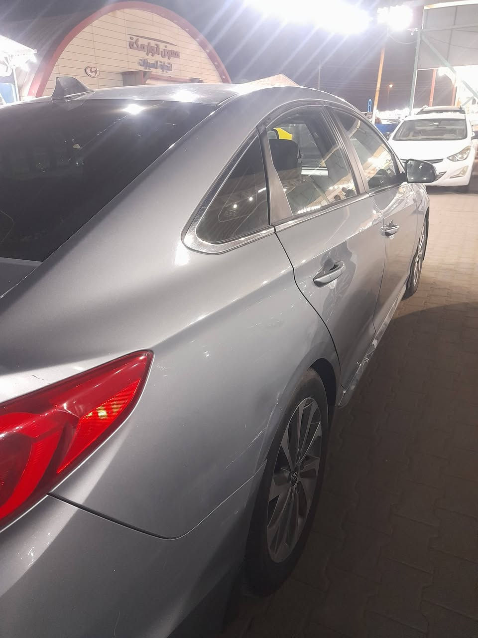 للبيع وارد امريكي موديل ٢٠١٧ سعرها الاتصال على رقم الهاتف ***********
