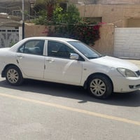 ابيض • ٢٠١١ • بدون حادث