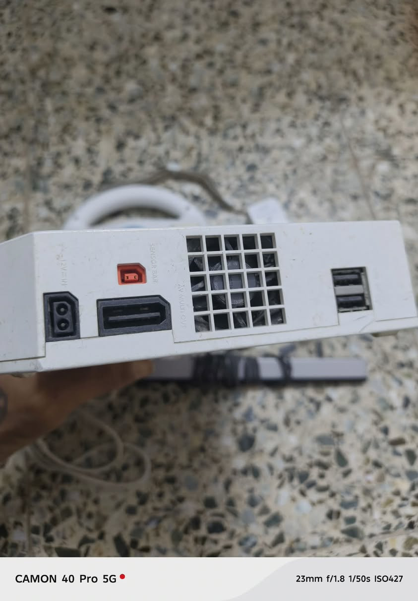 السلام عليكم جهاز wii مهكر وشغال كامل الملحقات بدون هارد
 
السعر ٧٥ المكان بغداد يوجد توصيل


**إذا كنت صاحب هذا الإعلان وتريد حذفه لأي سبب، رجاءا أرسل رسالة إلى الدعم الفني**