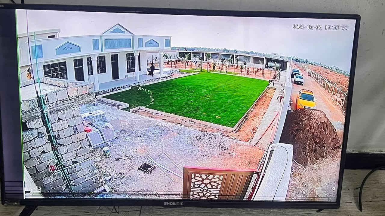 اعمالنا في بسمايا

منظومة 16 كاميرات تجميع بأعلى المواصفات
مع خاصة الذكاء الاصطناعي 

خاصة الذكاء الاصطناعي هي:-
1️⃣ - تصوير اي شخص يصلك قرب المكان بصورة خاصة صوت 
     وصورة ولقطة فديو ١٠ ثواني .
2️⃣-ممكن تحديد الأشخاص المخولين من قبل النظام بعد 
       ادخال بيانات من قبل المستخدم.
3️⃣-تفعيل إرسال صور الأشخاص على الهاتف.
4️⃣- حفظ صورة آخر شخص كان بالموقع قبل فقدان او 
         سرقة جهاز وإرسالها على الهاتف

منظومة دهوا دقة 5 ميكا فول كلر صوت وصورة 

📌المواصفات
🔺16 كاميرات دقة 5 و2ميكا فول كلر صوت وصورة دهوا اصلي
     دبل لد ( تصوير ليلي نهاري ملون حتى بدون انارة)

 🔻ديفيار 16 جنل دقة 5ميكا نوع دهوا يشغل كل انواع 
      الكاميرات ويدعم تسجيل الصوت مع تصوير الوجوه 
     والتعرف عليها بالذكاء الاصطناعي 

🔻هارد 4 تيرا اصلي .

🔺كيبل رولة 250م مسلح ونحاس ومقاوم كافة الظروف 
       الجوية دبل تسليح.

🔺جهاز يو بي اس نوع ليثيوم اصلي يشغل منظومة الكاميرات 
     مع منظومة الانترنت ٣ ساعات حقيقي ويعتبر جهاز حماية 
     ومنظم فولتية وتلغي كافة المحولات

🔻بوكسات عدد 16 خاصة بالكاميرات لحماية الفيش من 
     الرطوبة والعبث وتعطي شكل لائق للكاميرات

🔻فيش كامله خاصة بالكاميرات

🔺راك حديد لحفظ المنظومة من العبث والتلاعب 

🔺كيبل اج دي مسلح

🔻ستاندات ثقيل متغير من 60/120سم 

🔻ماوس واير ليس نوع رابو

🔻 ربط المنظومة على الانترنت وتراقيب وانت باي 
     مكان بالعالم

🔺ضمان سنه حقيقي

🔴لمزيد من المعلومات مراسلتنا على الخاص او الاتصال على الرقم
***********
***********مهندس محمد
