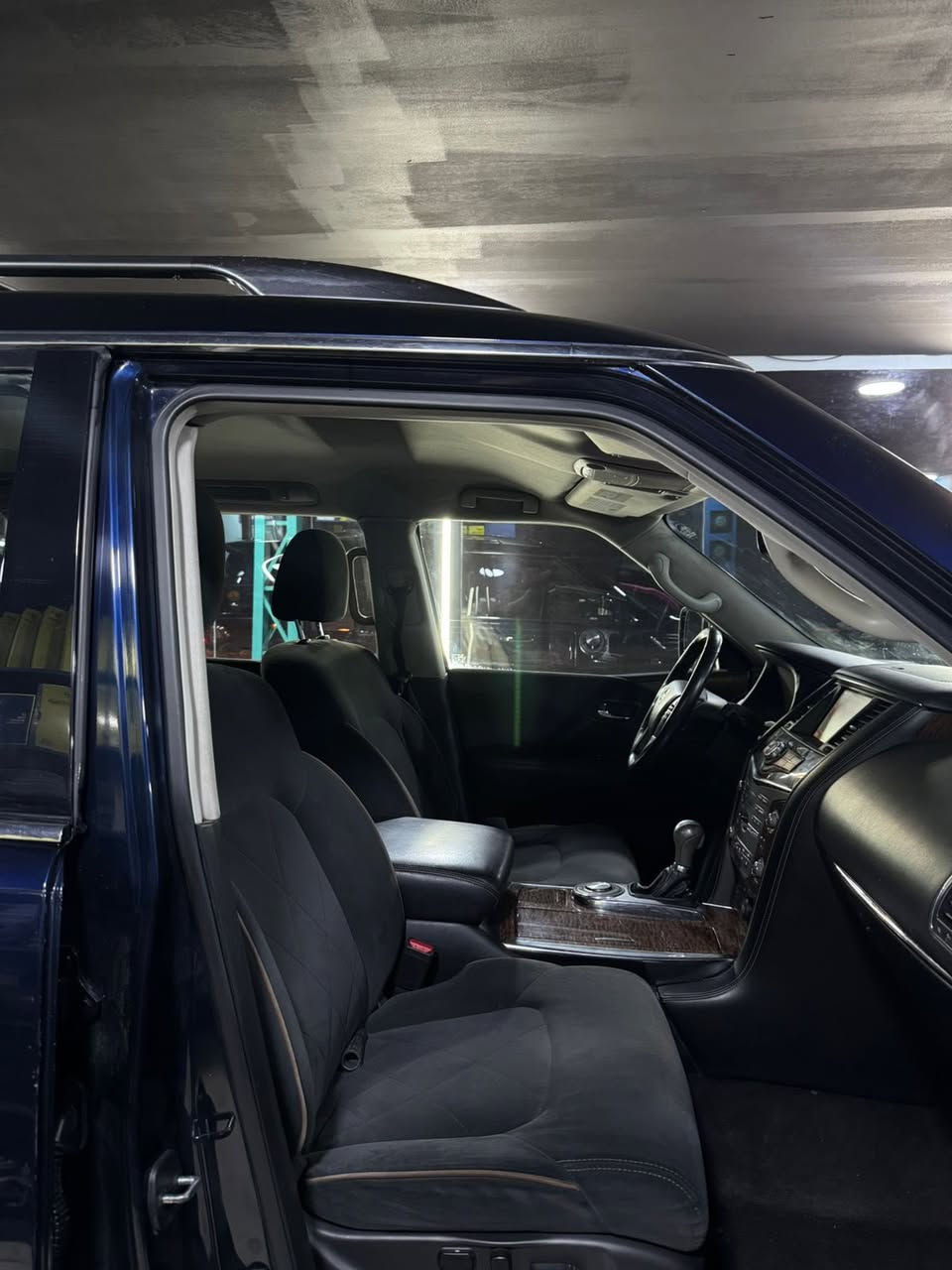 السلام عليكم 
نيسان ارمادا موديل19 للبيع او مراوس حسب القناعة
مواصفات السيارة/
 شاشة 
كامرا خلفية
حساسات امامي خلفي
تحكم جهتين
شاشة اعطال 
مرّي كهرباء
عدسة متحركة
حادثة السيارة / باب السايق مبدل ومصبوغ هو والجاملغ هنا بيها بارد بسسيط باب عكس السايق وتكحيل
سيارة جتي من امريكا ماشية 300 ميل وحالياً 87 الف 
سيارة على ايدي من سنتها لحد اليوم مكينة وكير بلادي كهربائيات بلادي ما ملعوب بيها ولا مفتوح بيها برغي السيارة كلها 
رقم بغداد باسمي
سعر 290 ورقة وبيها مجال 
للاستفسار الاتصال على الرقم 
 *********** واتس اب 
 *********** خط + واتس اب
