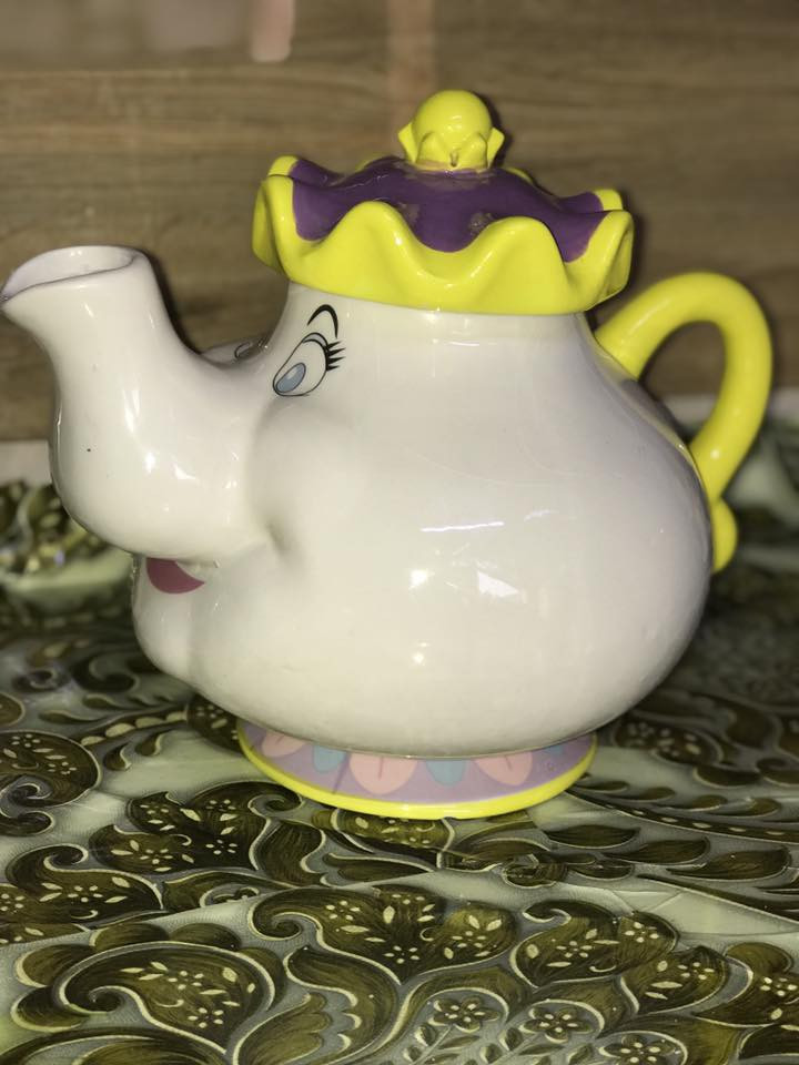 قوري الحسناء والوحش اصلي مختوم دزني بي خطوط صبغ من المصنع مامبينه جديد حجم كلش كبير  السعر ب١٥  عندي توصيل ب٤


**إذا كنت صاحب هذا الإعلان وتريد حذفه لأي سبب، رجاءا أرسل رسالة إلى الدعم الفني**