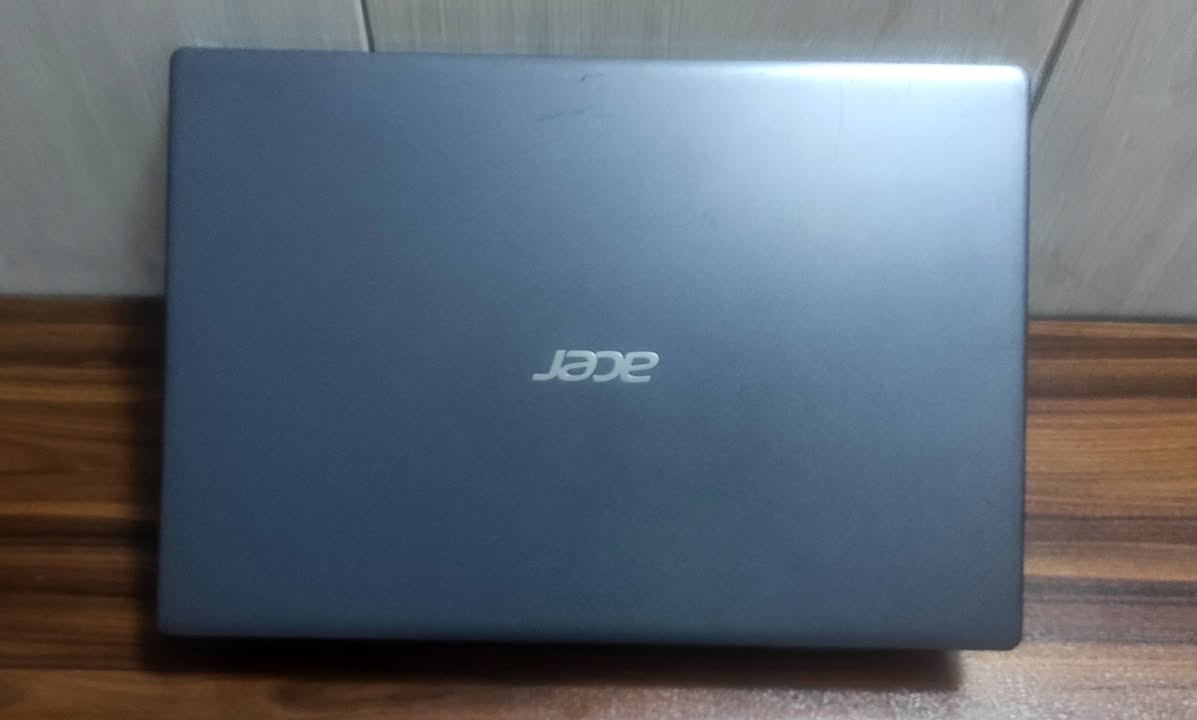 لابتوب Acer
كور 5 الجيل 10
كرت شاشة من نيفيديا  Mx330  2GB
رام 16GB
الهارد الاول  256 ssd 
والهارد الثاني 256 M.2
مجموع الهارد 512
لابتوب نضيف خالي من اي مشكلة وتاخذة عل فحص 
السعر 400 الف توصيل مجاني جميع انحاء العراق
رقمي *********** متواجد واتساب تلكرام
