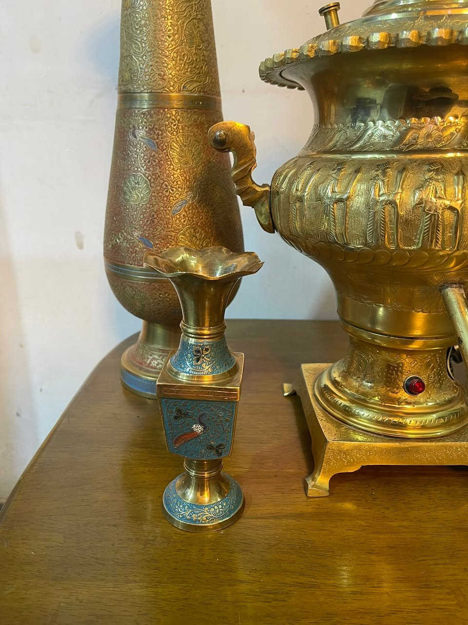 السلام عليكم
نحسيات اصليات القديم شغل اثري سماور مع سنادين كبار
وصغر ينبعن سوه او مفرد
بغداد واكو توصيل


**إذا كنت صاحب هذا الإعلان وتريد حذفه لأي سبب، رجاءا أرسل رسالة إلى الدعم الفني**