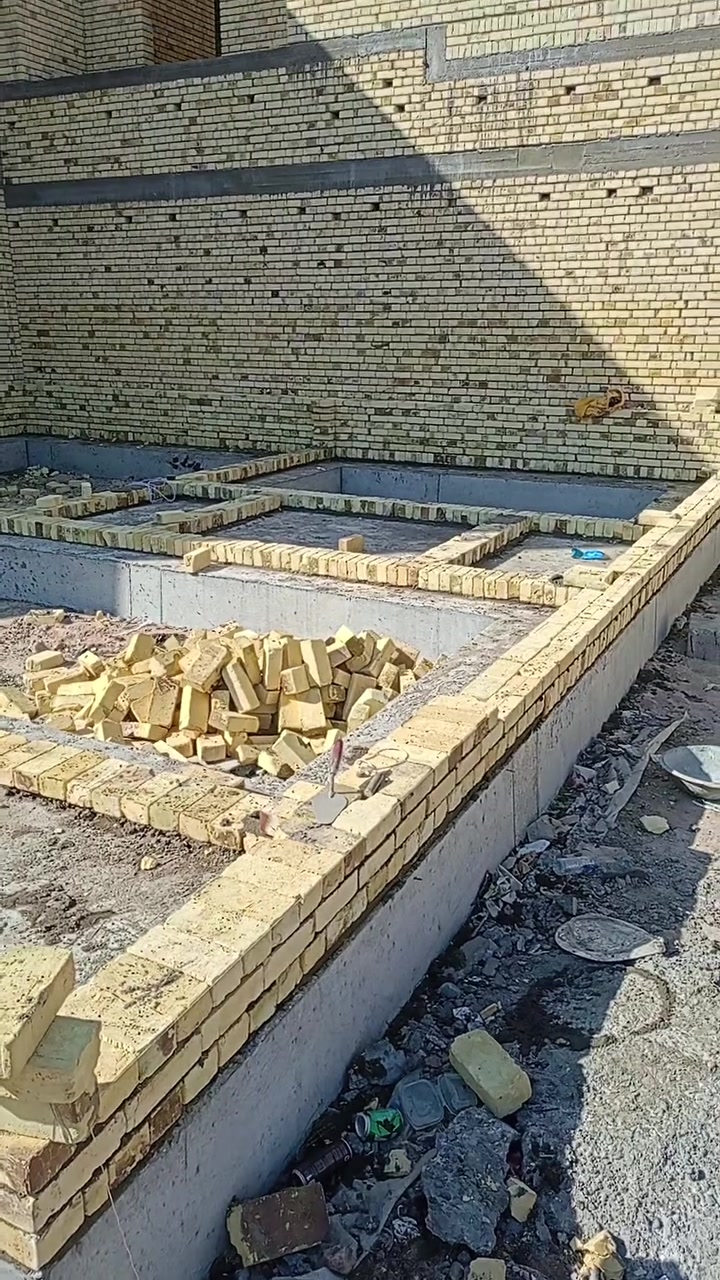 سلام عليكم خلفات بناء بلوك طابوق فرمستون قطعي أو ع دبل شغل هندسي ونضيف وسريع شرط ضمان دقه مكاني البصرة لاستفسار***********
