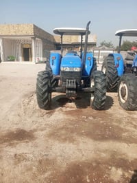 نيوهولند • موديل 15 • تايرات جديدة