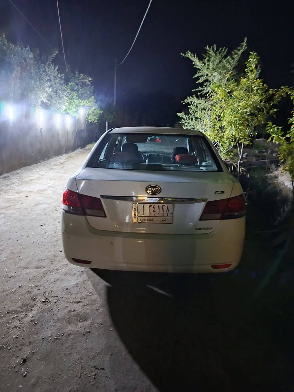 السلام عليكم من رخصة الادمنة
بيوايدي g3 بيع او مراوس  موديل 2013 بيهة البنيد صبغ والدواير مال الجاملغات محرك وكير مكفولات كير قبل 3ايام بدلتة مال حاوية جديد بي ضمان 3 اشهر 
محرك 1800 فول مواصفات السعر 53 وبيه مجال مكان كربلاء الحسينية ام الحمام للستفسار ***********

