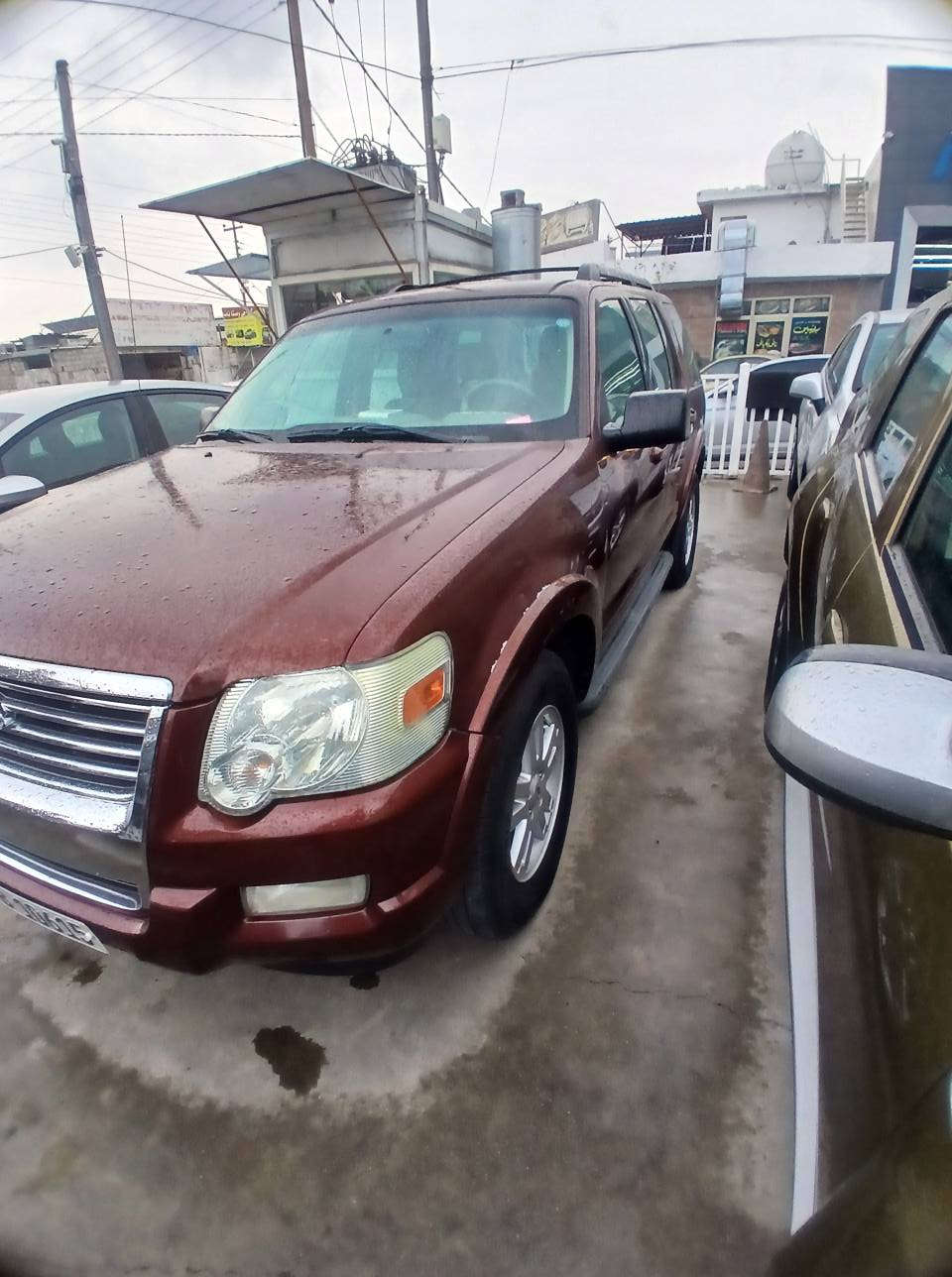 فۆرد ئێکس پلور ٢٠١٠ پارچەو پەڵەیەک بۆیاخ بێ ناوگرتن  بێسارد بێ شوخت بێ قوپاوی سێ ڕیز کوشن سەنەوی تازە بەناوی خۆمەوەیە  فول مواسەفاتە بەس سڵاید نیە دەبڵ ئەکسلە نمونەیە لەجوانی تایەی تازە هەموگیانی بەشەرت نرخ:١٢٥ گەڵاو مەجال
——
تکایە پەیوەندی بە ژمارەی ساحێبیەوە بکەن  نامە مەنێرن سپاس
ژم:*********** السليمانية, العراق
