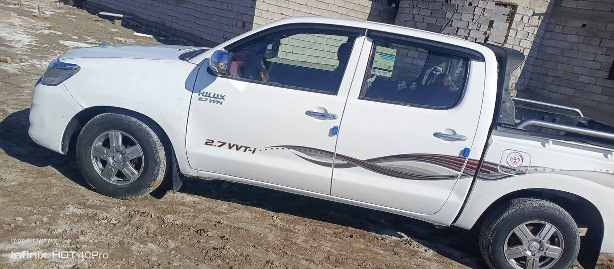 للبيع بيكم فلاونزه 2013
السيارة بسمي 
المكان السماوه 
رقم انكليزي 
سياره نضيفه 
السونار مرفق مع الصور 
السعر 185وبيهه مجال
للستفسار ***********
