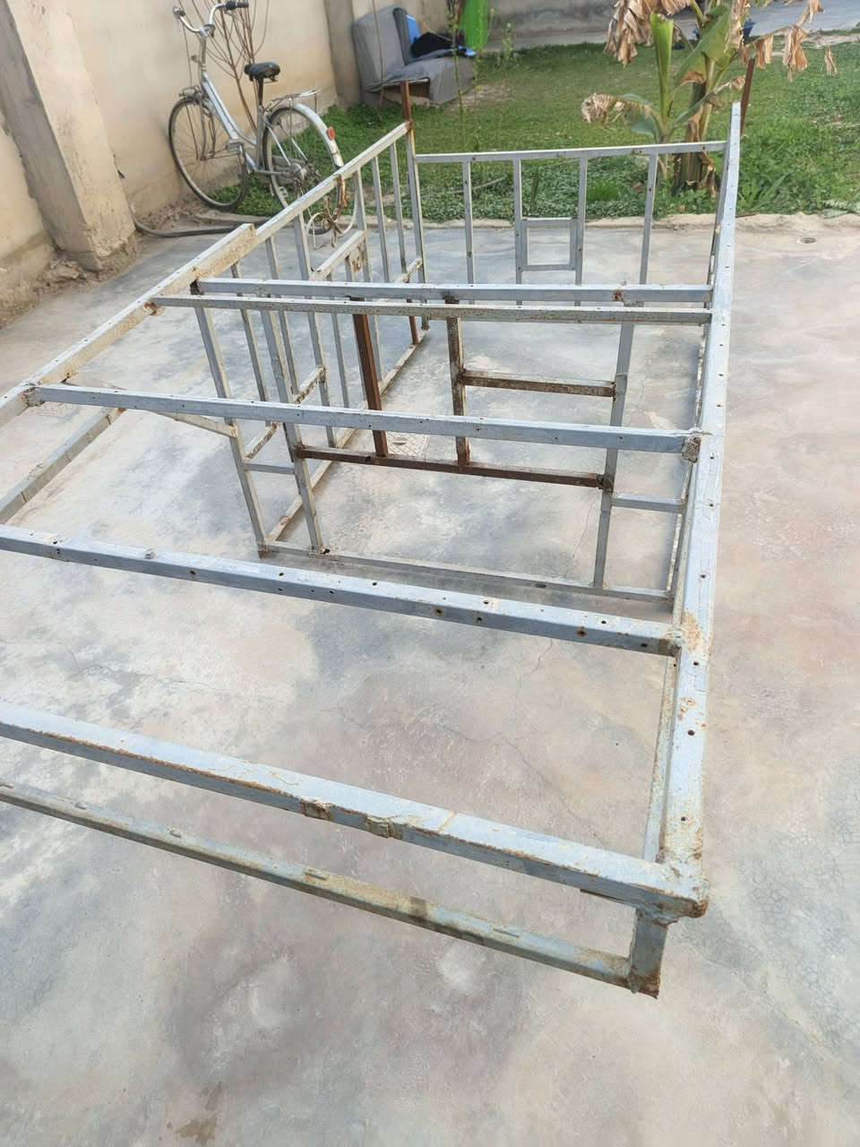 السلام عليكم چنچ مال ستوته للبيع السعر 70 الرقم ***********
