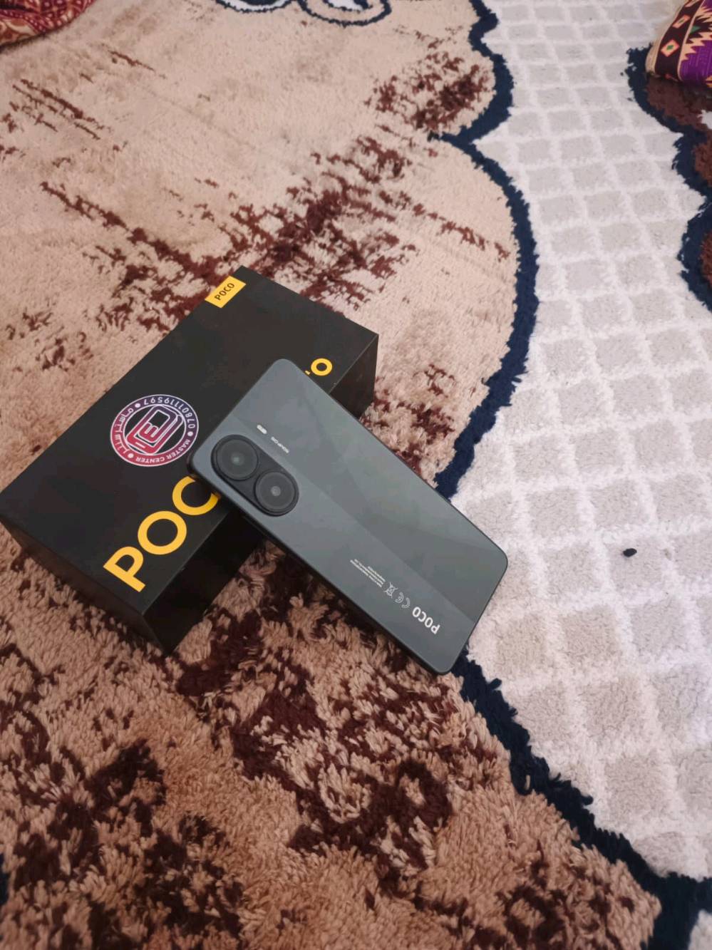 جهاز بوكو اكس 7 برو العنوان الانبار الحبانيه جسر الخالديه 
مبايل نضيف شخط ما بيه ذاكرته ٥١٢ اقوه مبايل بل بوبجي 