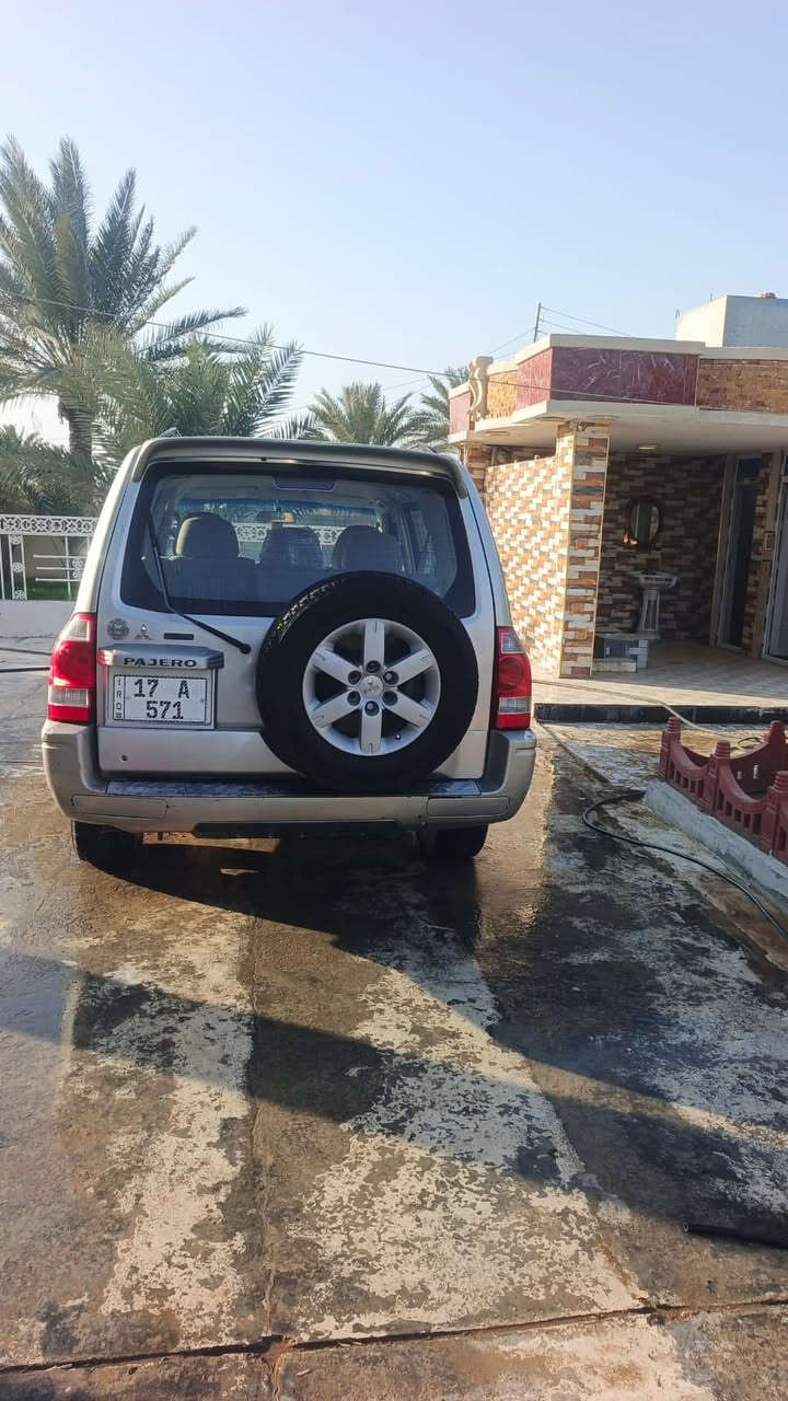 السلام عليكم باجيرو 2006كلشي موظح بلسونار السعر 115 مكلف بلنشر ***********
