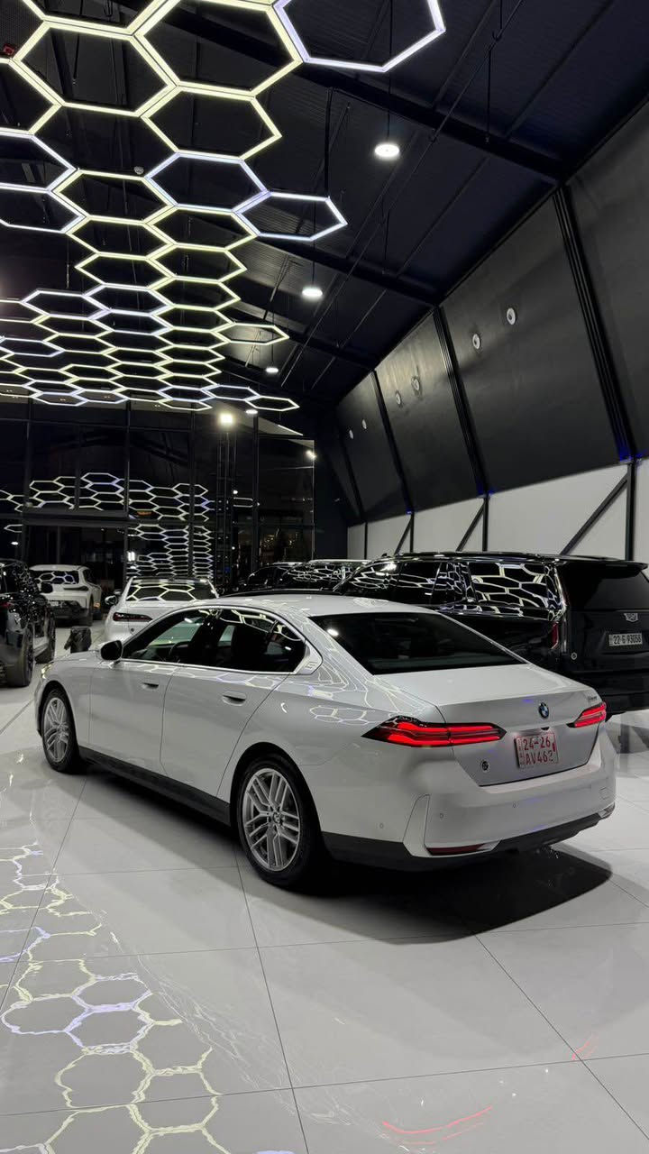 کوردی ـ عربـــــي 🦁 
BMW 530i LUXURY LINE 2025 
Engine:V4 20-Turbo 🔥
ژمارە کاتی 
29 هزار مایل روشتووە 
کلین تایتل// بێ بویاغ 💎 
وارد ئەمریکی 🇺🇸 
Luxury Line
5 کامیرە ,  داتاشو , حەساس , رادار
 , سلایت ,شەغال, سماعة Harman kardon 
💰نرخی 468ورقه ومجال
📍شوێن هەولێر 
‏***********   

~~~~~~~~~~~
BMW 530i LUXURY LINE 2025
Engine:V4 20-Turbo 🔥
رقم کاتي 
ماشي 29 الف
کلین تایتل// بدون صبغ 💎 
وارد امریکي 🇺🇸 
Luxury Line 

5کامیرات , داتاشو , رادار , حساس, سلایت,شغال, سماعة HARMAN KARDON 
💰سعر ٤٦٨ورقه ومجال
📍مکان سیارة اربیل أربيل, العراق
