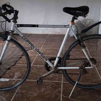 دراجة رياضية • ٧٠٠