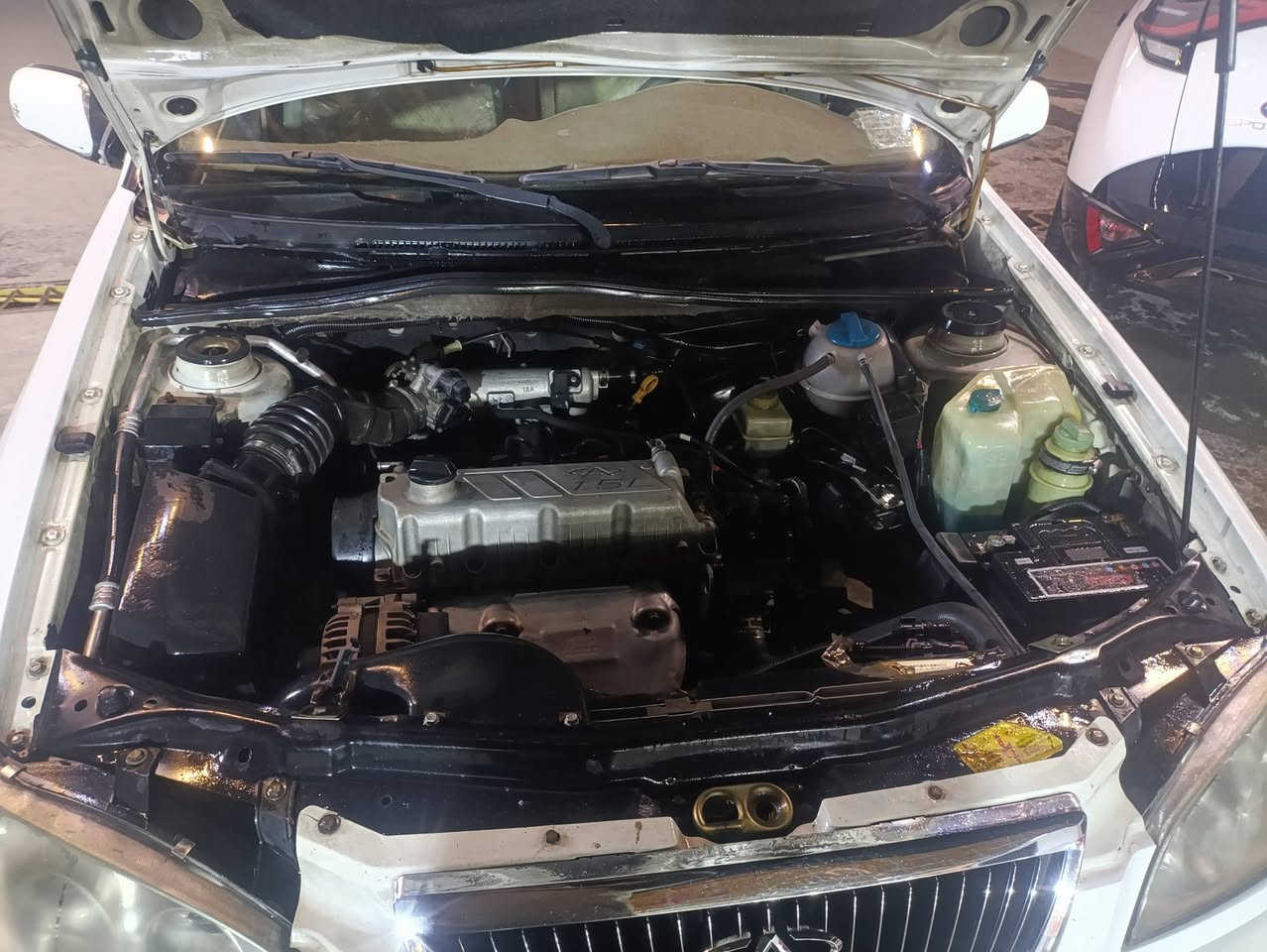 سلام عليكم شيري كوين 2010للبيع  كفاله عامه
 كير مكينه صدر امامي خلفي مكفول 
كهربائيات كلها  شغاله شاشه اندرويد كامره
 تبريد ثلج
رقم انكليزي بسمي مصفره غرامات 
سنويه لل 31
تخم تأير جديد
سياره جديده وكلها بلاده 
السعر 42بيها مجال حك الجيه عنواني بغداد البياع 
رقم ***********
