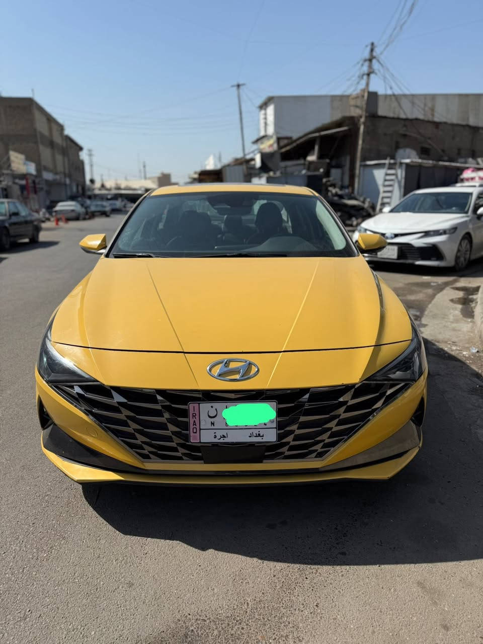 السلام عليكم
للبيع او مراوس 
—————————
النوع :- النترا 
الموديل :- 2022
الون:- اصفر 
الوارد :- أمريكي 
الحادث:- جاملغ خلفي 
سعه المحرك :- 2000 دوش 
الرقم :- بغداد - اجره 
المسافه المقطوعه :- 51 الف 
———————————————
       الـمـواصـفـات فول 
- فتحه سقف 
- ⁠بصمه ابواب + تشغيل 
- ⁠صندوق كهرباء 
- ⁠لايت ليد 
- ⁠كامره خلفيه 
- ⁠تبريد + تدفئه 
- ⁠هاند بريك كهرباء 
- ⁠اوتو هولد 
- ⁠كشنات تدفئه تبريد 
- ⁠تحكمات كشنات كهرباء 
- ⁠قياده ذاتيه 
- ⁠انضمه قياده 
- ⁠كشنات جلد 
               باقي المواصفات معروفه
——————————————————
مكان السياره :- بغداد 
السعر :- 153 ورقه وبيها مجال 
للاستفسار او اتصال 
***********
ملاحظه // السياره بدون بجم مكفول وبدون ايرباك حادث خلفي جاملغ فقط
