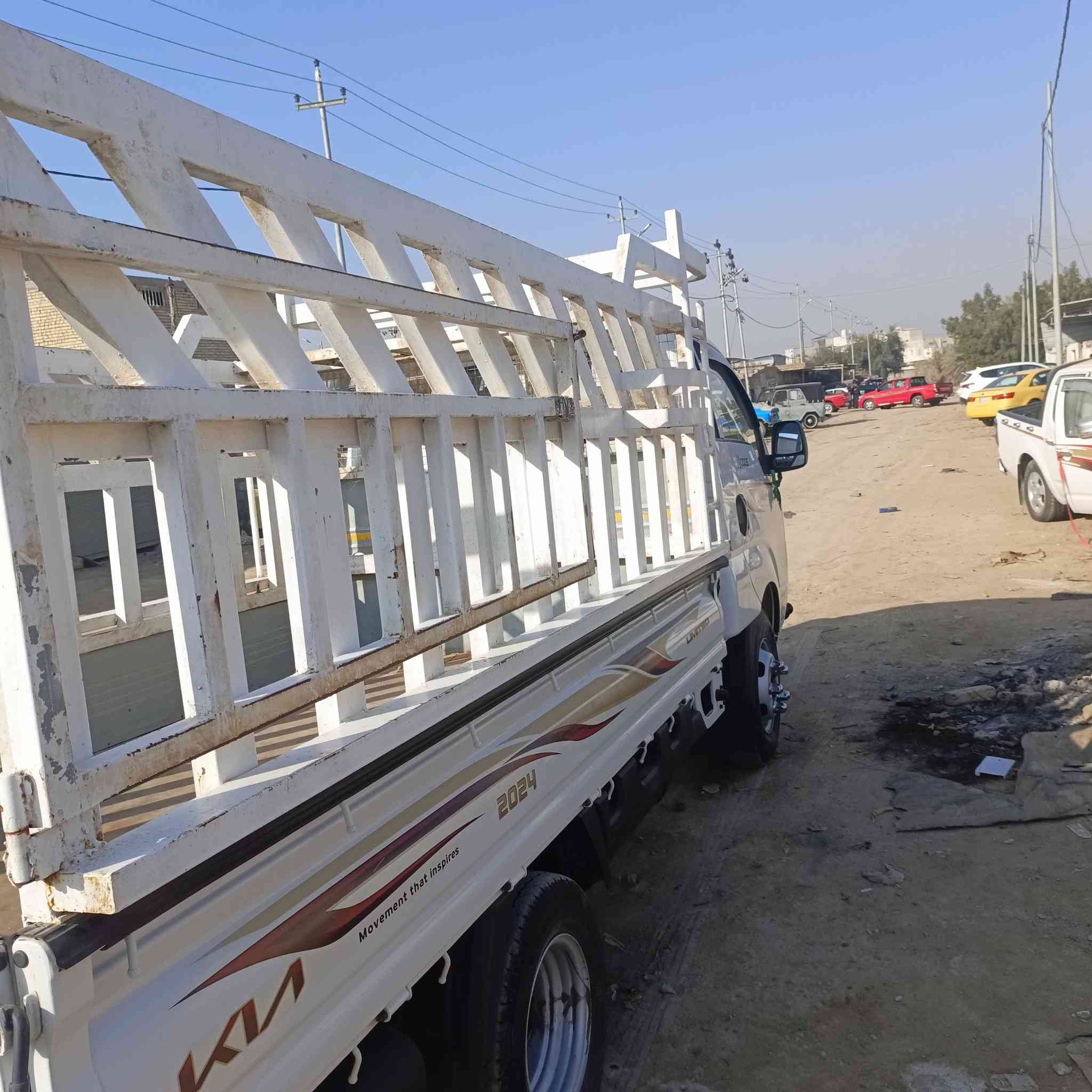 السلام عليكم محجرفحل مال سمج جاهز للبيع جديد كلش ونضيف وتسكام درجه اولى السعر 500 المكان واسط الصويرة للاستفسار الاتصال على الارقام ***********//***********
