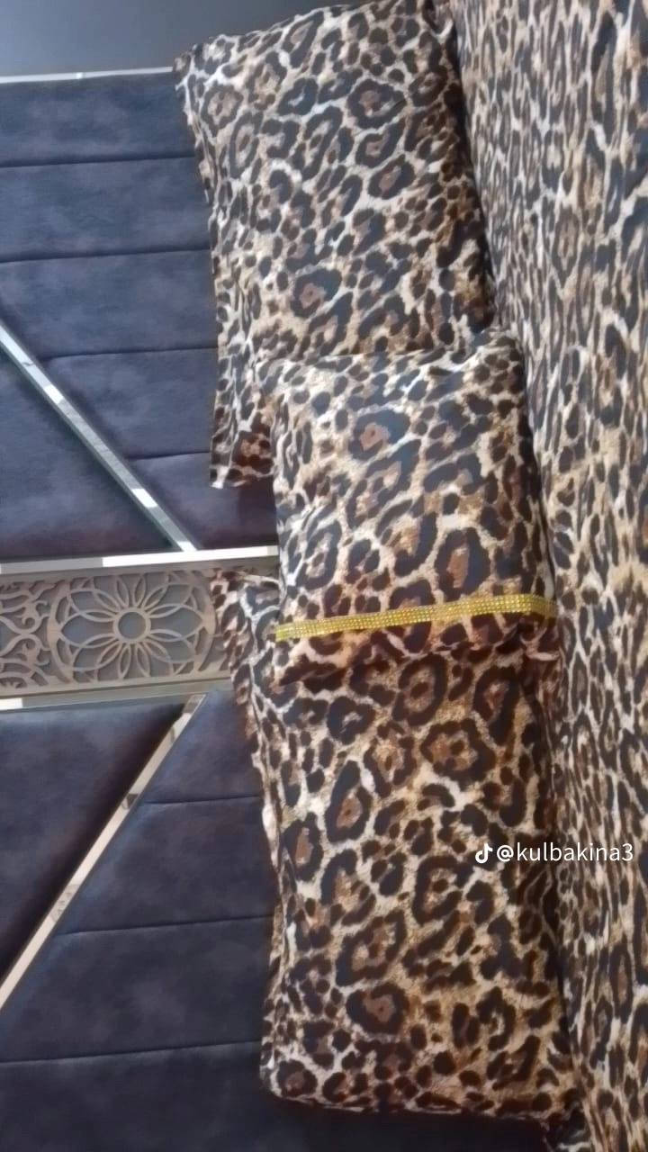 مساء الخير انا خياطه فرشات اخيط  حسب طلب الزبون توصيل موجود داخل السماوة الحجز واتساب ***********
